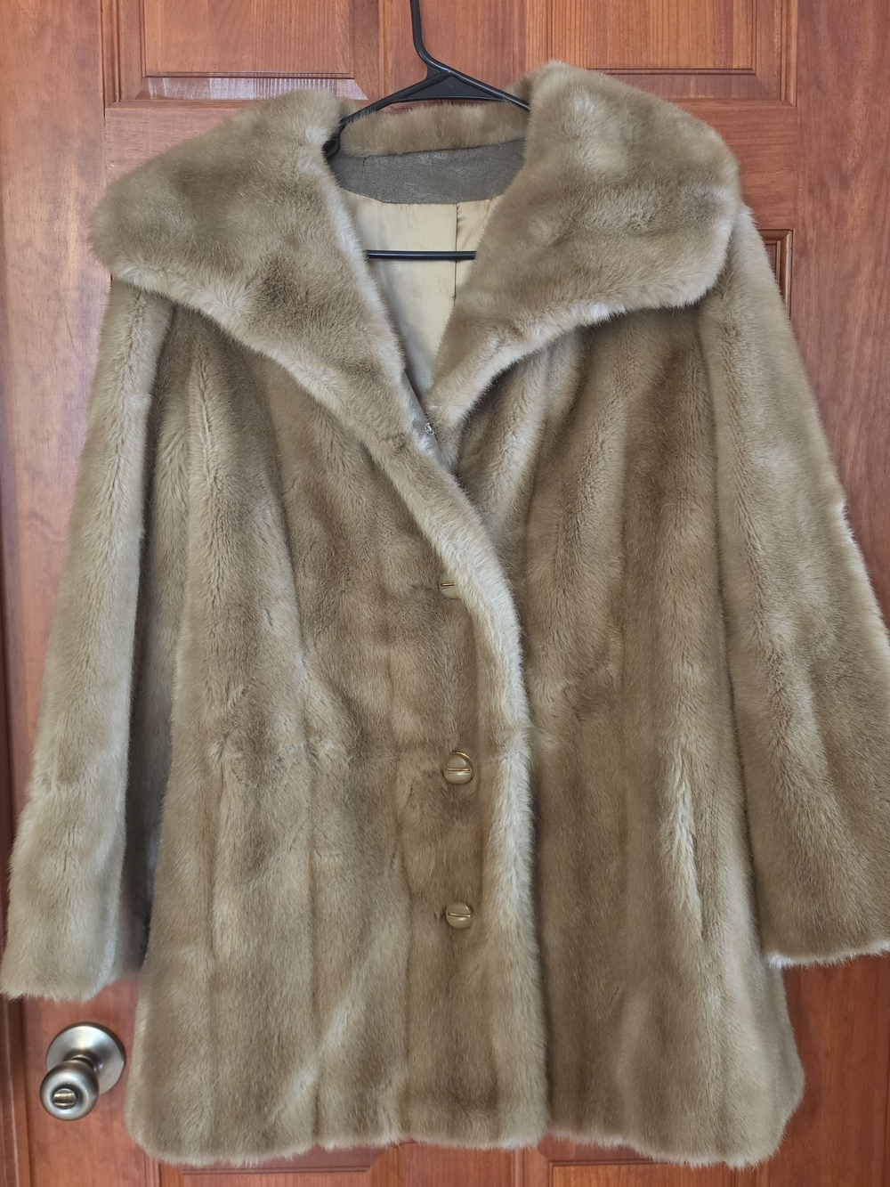 Grandella II by Fairmoor Women’s Beige Faux Fur Coat, Size M